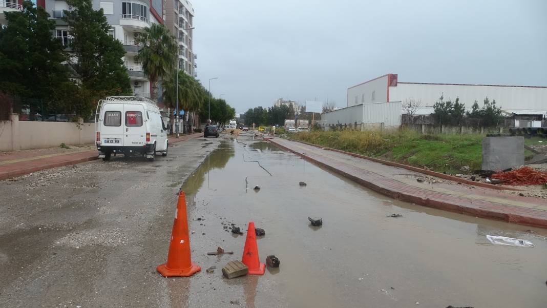 Antalya’da gece yaşanan felaketin bilançosu gündüz ortaya çıktı 5